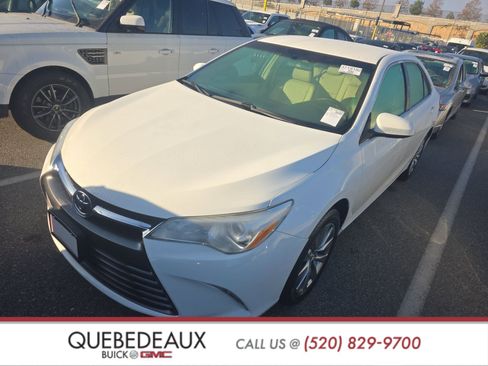 Used 2015 Toyota Camry XLE image 1