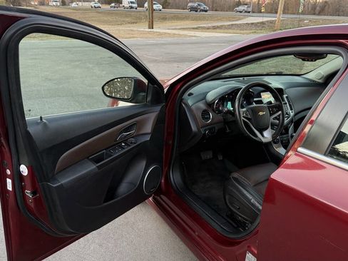 Used 2015 Chevrolet Cruze LTZ w/ Sun, Sound and Sport Package image 10