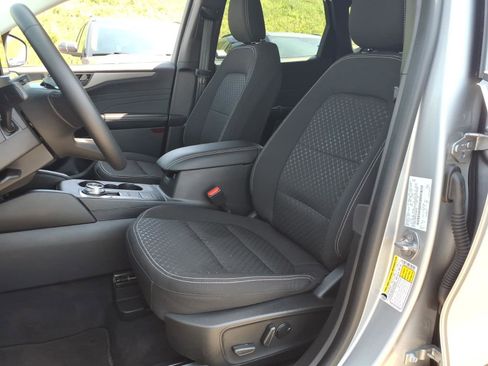 Used 2023 Ford Escape Active AWD/4WD image 9