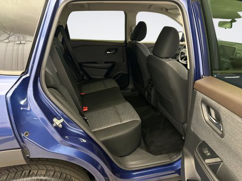 Used 2023 Nissan Rogue SV image 20