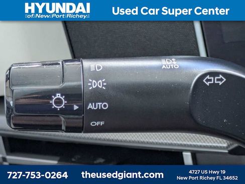 Used 2025 Hyundai Santa Fe SEL image 35