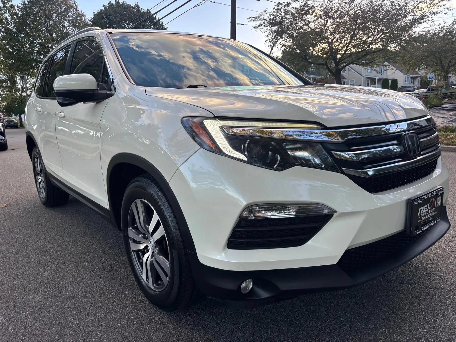 Used 2017 Honda Pilot EX-L image 9