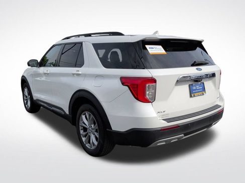 Certified 2023 Ford Explorer XLT w/ Equipment Group 202A AWD/4WD image 5