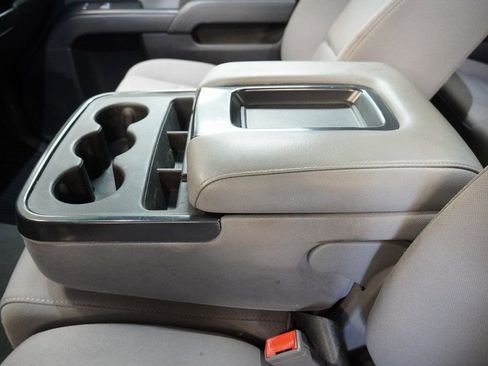 Used 2019 Chevrolet Silverado 1500 Custom w/ Custom Convenience Package image 20