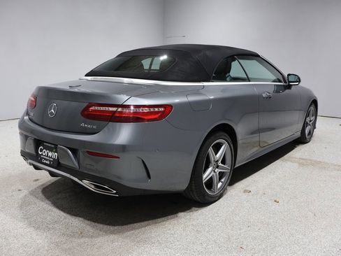 Used 2018 Mercedes-Benz E 400 4MATIC Cabriolet image 2