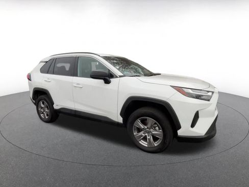 Used 2025 Toyota RAV4 LE image 2