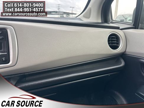 Used 2012 Toyota Yaris LE image 22