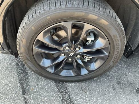 Used 2025 Dodge Durango GT AWD/4WD image 21