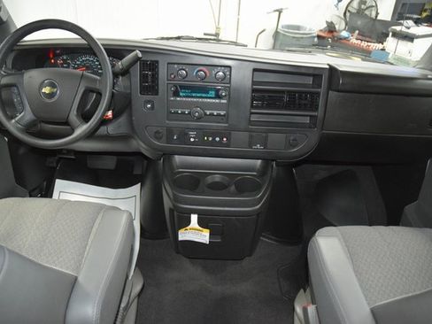Used 2025 Chevrolet Express 3500 LS image 17
