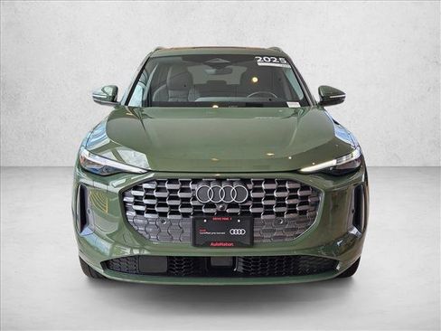 Certified 2025 Audi Q5 Premium Plus w/ Premium Plus AWD/4WD image 2