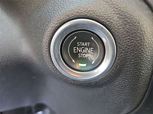 Certified 2021 GMC Sierra 1500 SLT w/ SLT Premium Package image 17