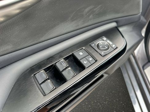 Used 2024 Lexus ES 350 w/ Technology Package image 18