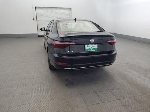 Used 2020 Volkswagen Jetta SE w/ SE Cold Weather Package FWD image 6