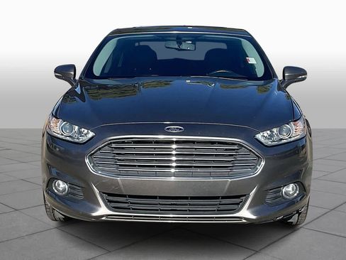 Used 2013 Ford Fusion SE image 3