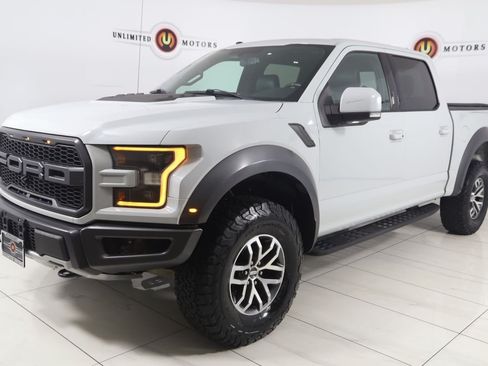 Used 2017 Ford F150 Raptor w/ Equipment Group 802A Luxury AWD/4WD image 5