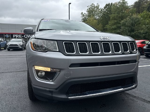 Used 2019 Jeep Compass Limited w/ Safety & Security Group AWD/4WD image 10