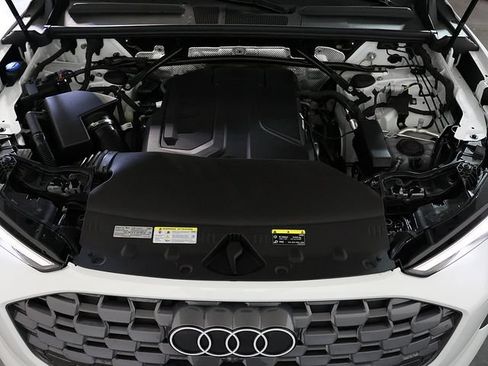 Used 2025 Audi Q5 Premium w/ Convenience Package AWD/4WD image 38