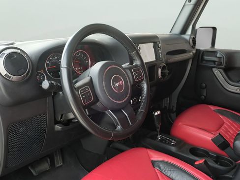 Used 2016 Jeep Wrangler Unlimited Sport w/ Connectivity Group AWD/4WD image 15