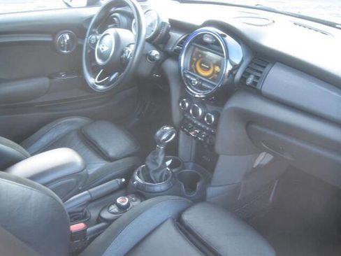 Used 2015 MINI Cooper 2-Door Hardtop image 17