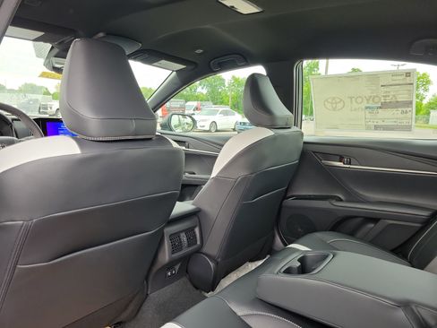 New 2026 Toyota Camry SE FWD image 14