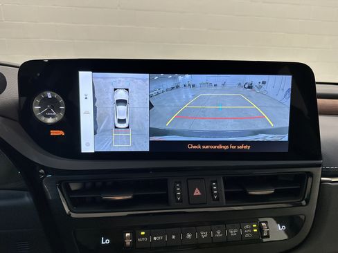 Certified 2025 Lexus ES 350 w/ Accessory Package (Z2) FWD image 25