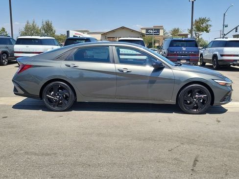 New 2026 Hyundai Elantra SEL Sport FWD image 29