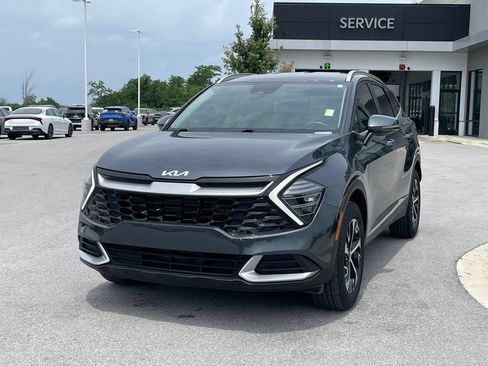 Certified 2025 Kia Sportage EX AWD/4WD image 3