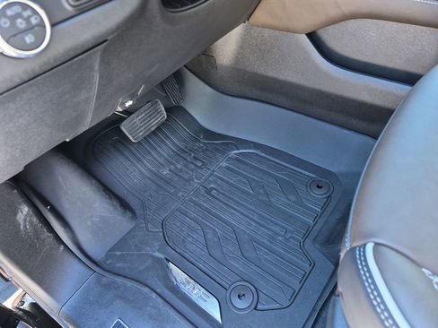 New 2026 GMC Yukon Denali Ultimate w/ LPO, Floor Liner Package AWD/4WD image 19