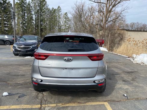 Used 2020 Kia Sportage LX image 6