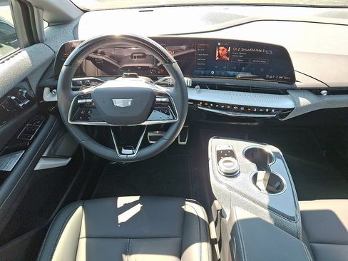 Certified 2026 Cadillac Optiq Luxury 1 AWD/4WD image 12