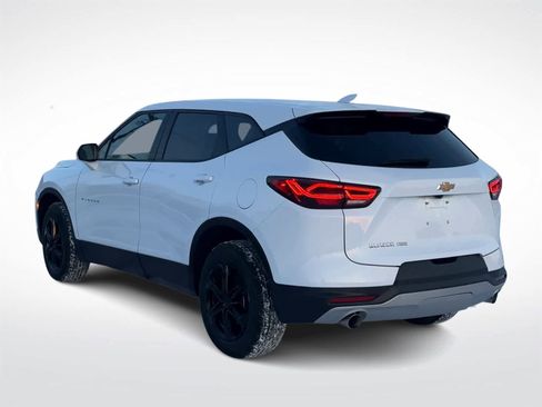 Used 2025 Chevrolet Blazer LT w/ Driver Confidence Package image 7