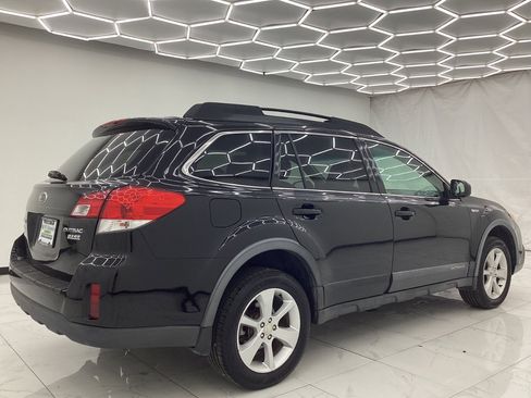 Used 2013 Subaru Outback 2.5i Premium w/ All-Weather Pkg image 12