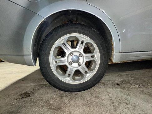 Used 2008 Ford Focus SES FWD image 16