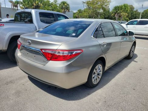 Used 2017 Toyota Camry XLE FWD image 4
