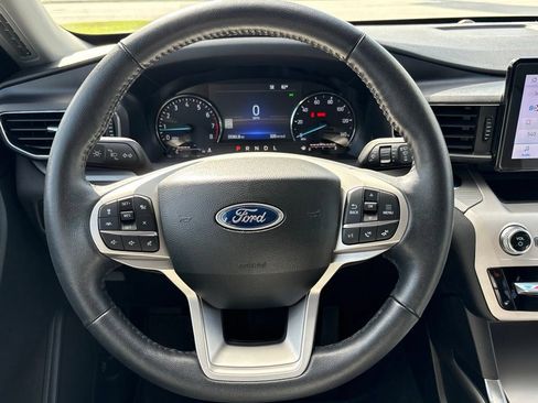 Used 2023 Ford Explorer XLT w/ Equipment Group 202A RWD image 23