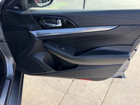 Used 2022 Nissan Maxima SL FWD image 24