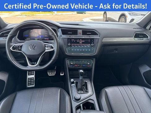 Certified 2023 Volkswagen Tiguan SE R-Line AWD/4WD image 11