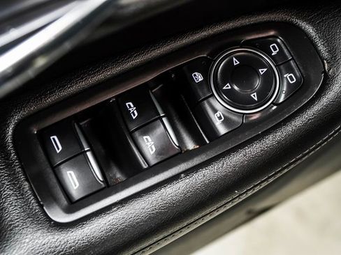 Used 2020 Cadillac XT6 Premium Luxury image 46