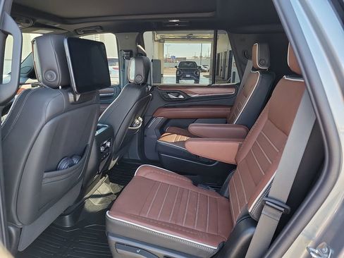 Used 2024 GMC Yukon Denali Ultimate image 7