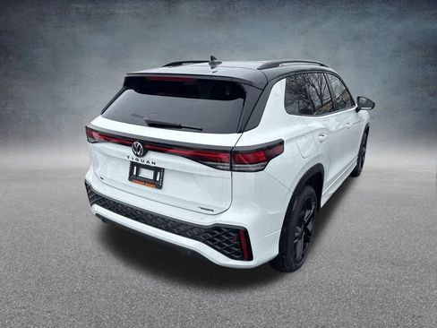 New 2026 Volkswagen Tiguan SE R-Line AWD/4WD image 5
