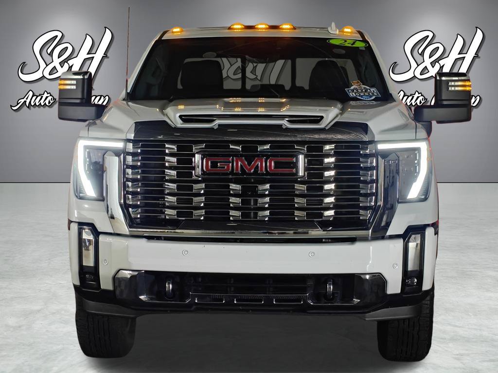 Used 2024 GMC Sierra 2500 Denali w/ Denali Reserve Package AWD/4WD image 25