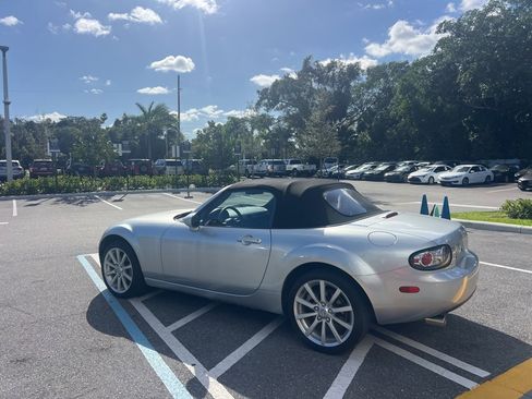 Used 2007 MAZDA MX-5 Miata Touring image 15