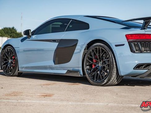 Used 2018 Audi R8 V10 w/ Premium Package image 54