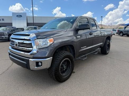 Used 2017 Toyota Tundra SR5 RWD image 1