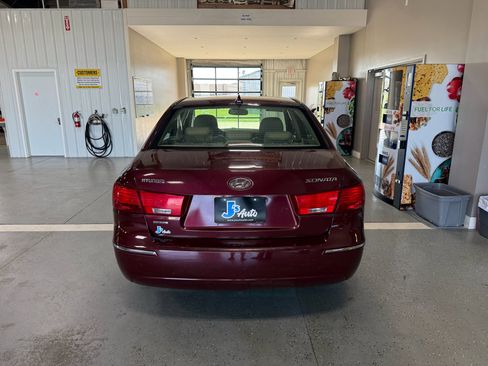 Used 2010 Hyundai Sonata Limited FWD image 6