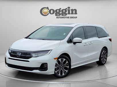 Used 2025 Honda Odyssey Elite