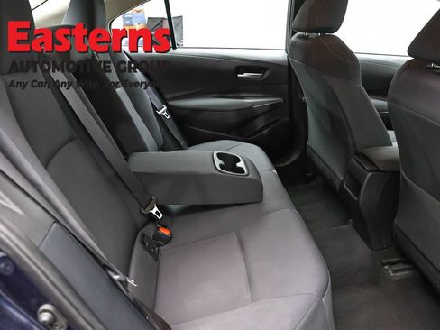 Used 2021 Toyota Corolla LE FWD image 22