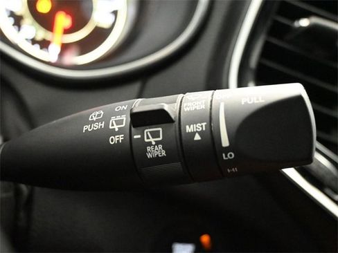 Used 2020 Jeep Cherokee Limited image 29