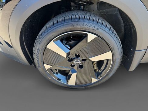 New 2026 Nissan Kicks SR FWD image 10
