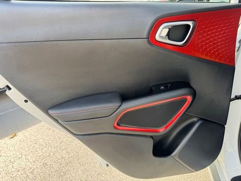 Certified 2025 Kia Soul GT-Line w/ GT-Line Technology Package FWD image 10